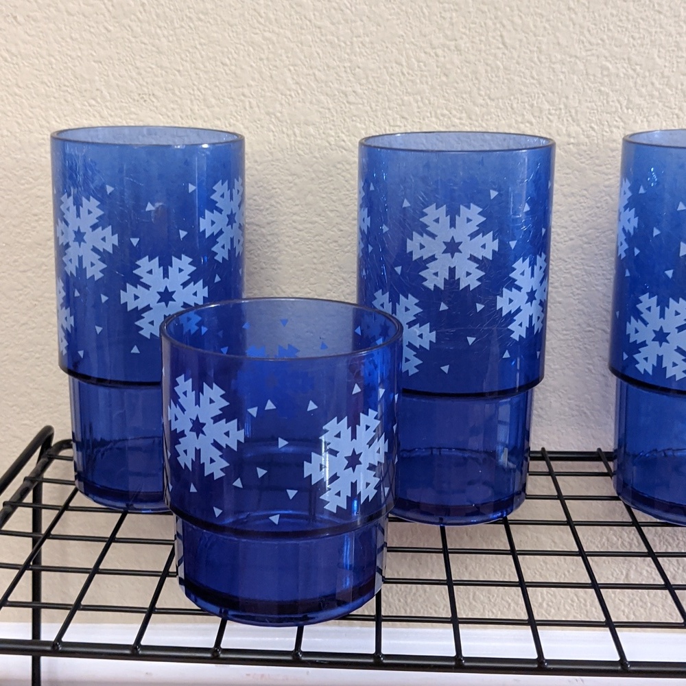 Snowflake Tupperware Preludio Tumbler Cups Blue Winter Set Acrylic Stack Vtg - Picture 3 of 8
